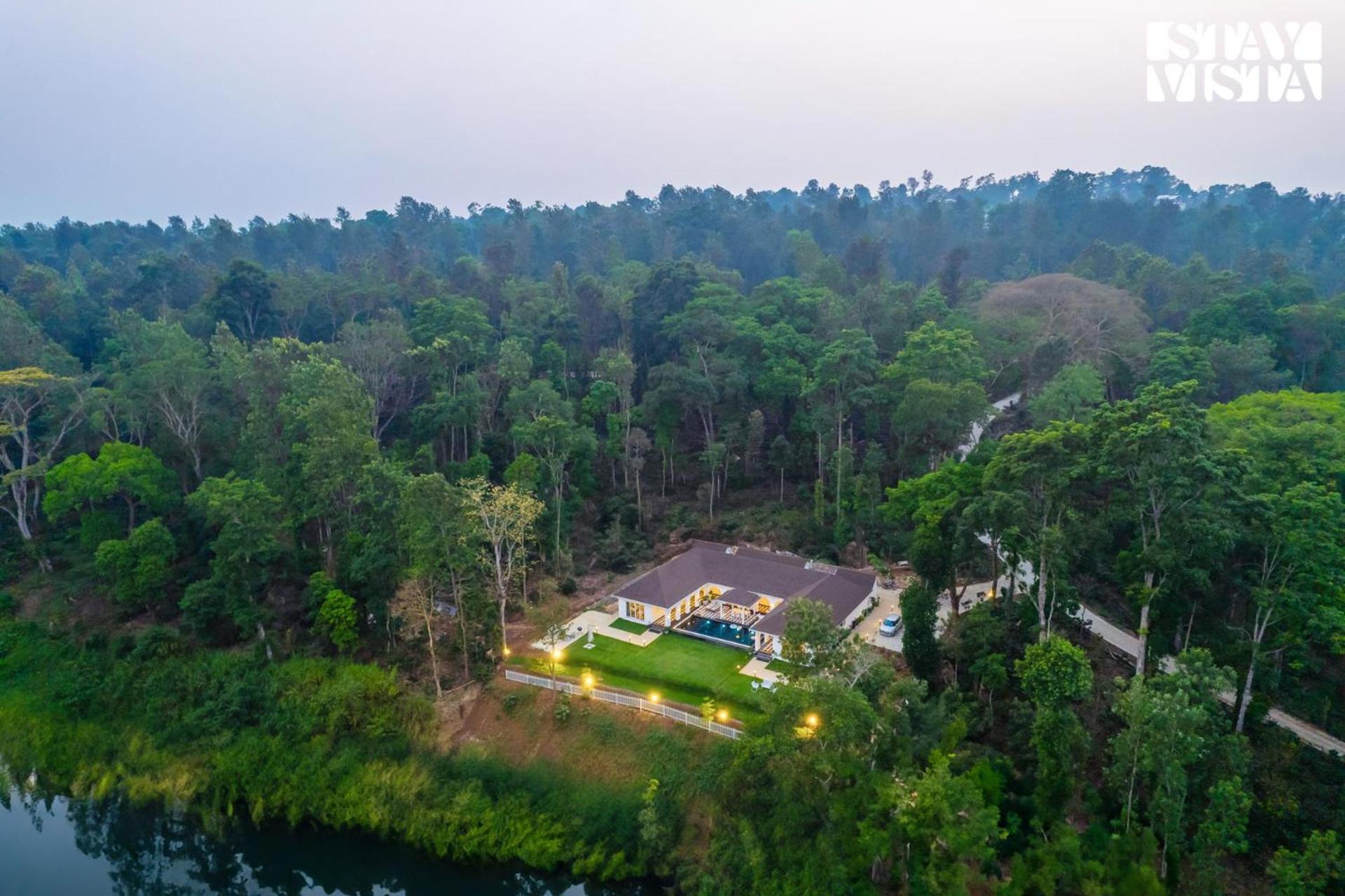 Stayvista At Mudra Manor Coorg Temperature Controlled Pool Villa Madikeri Bagian luar foto